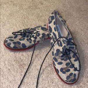 Steve Madden Leopard Flats